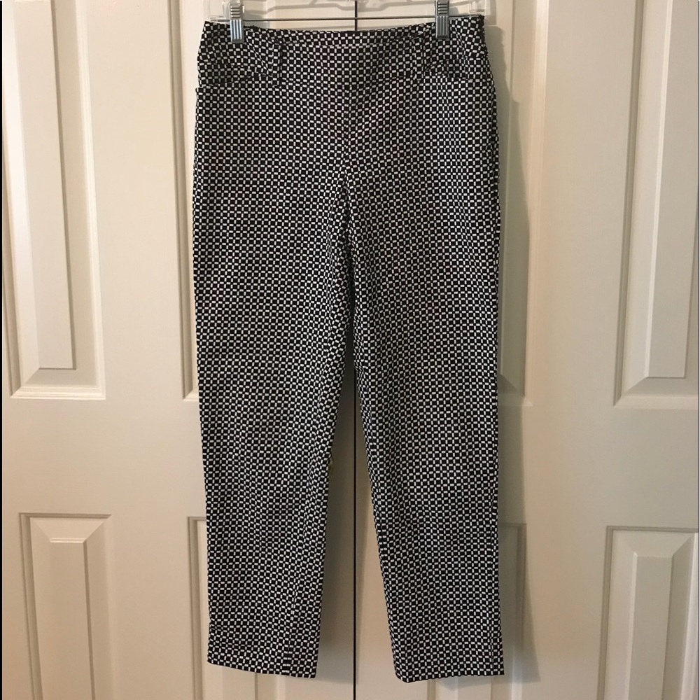 WHBM slim ankle pants. Size 2R
